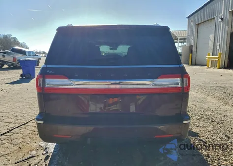 2018 Lincoln Navigator L Black Label z USA, uszkodzony, nr VIN 5LMJJ3TT2JEL15291